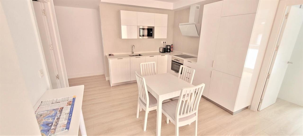 Cozy White Home In Getxo Ngoại thất bức ảnh
