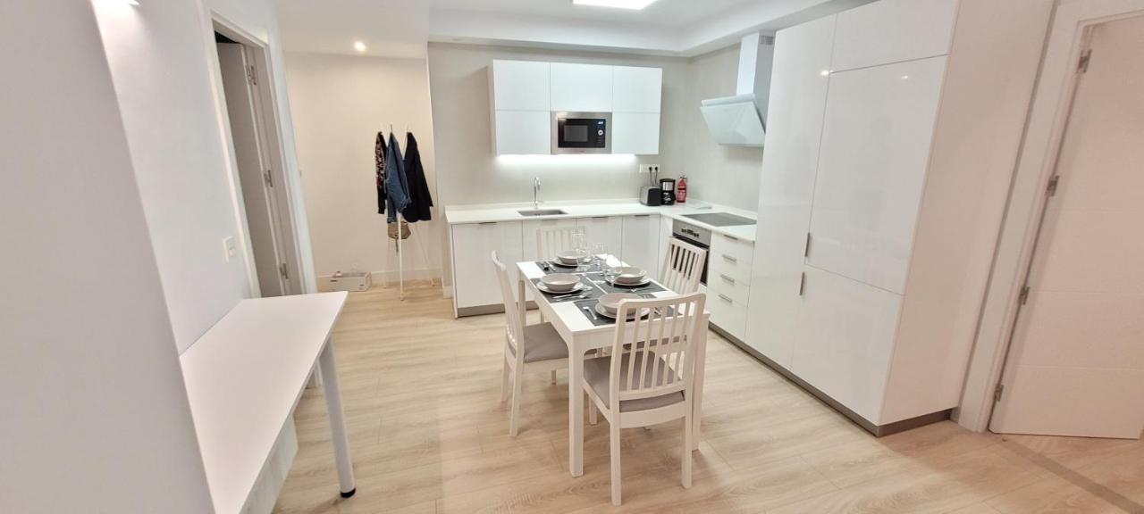 Cozy White Home In Getxo Ngoại thất bức ảnh